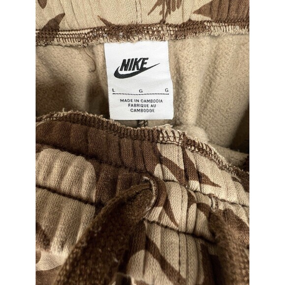 Nike Club Fleece Joggers Boys Large All Over Print Logo Sweatpants Drawstring - Picture 5 of 6